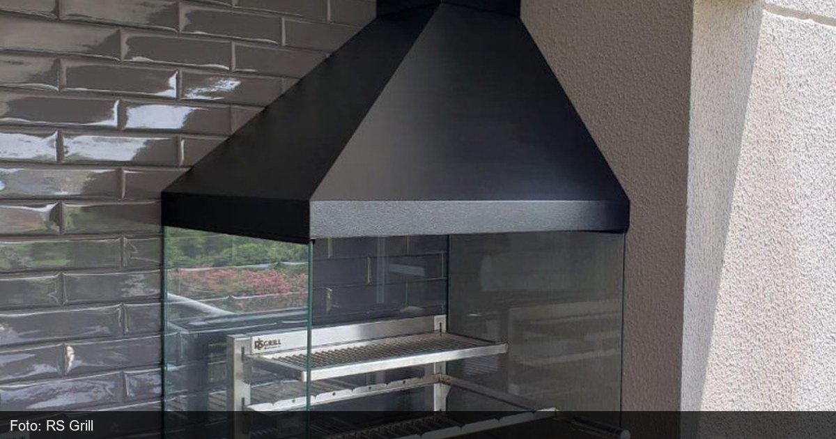 Churrasqueira com design integrado à área gourmet