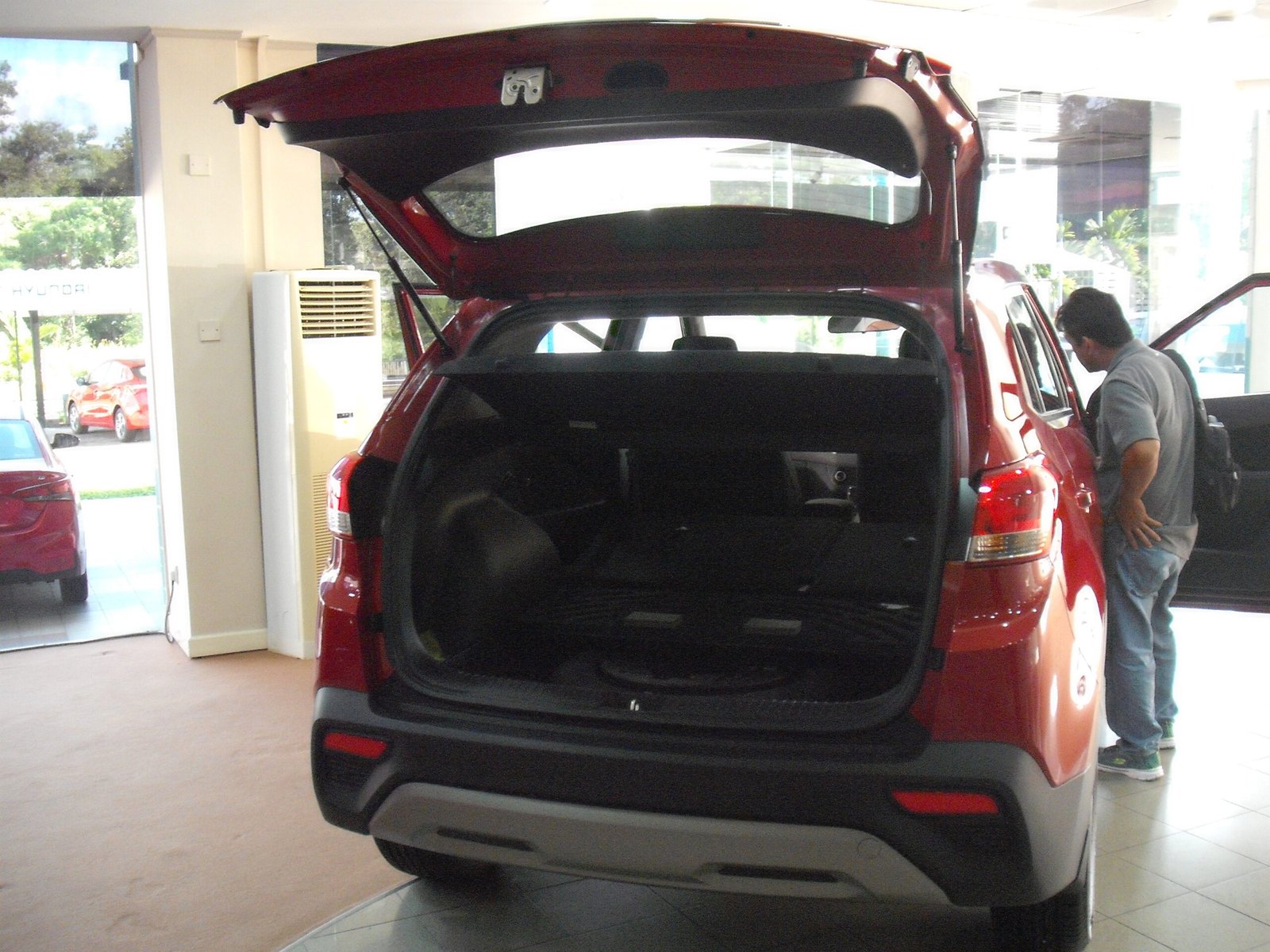 Qual Carro Leva Melhor a Churrasqueira? Porta-Malas e Espaço pra Quem Faz Churrasco Fora de Casa